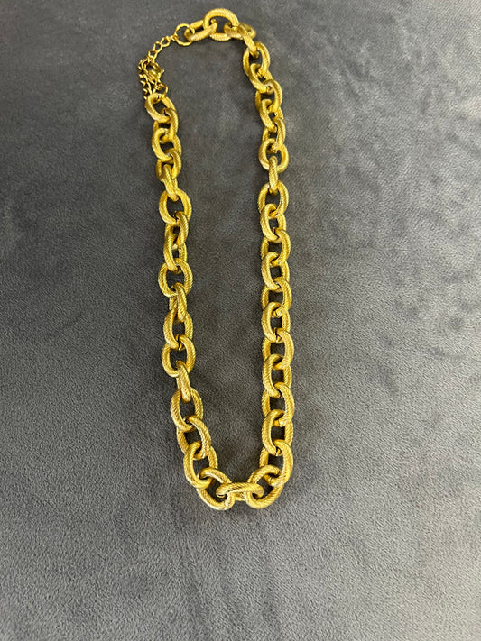 Gold Linked Etched Chain